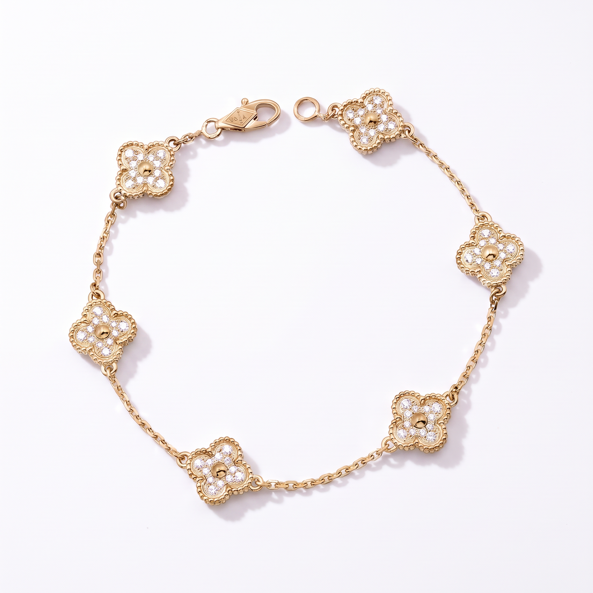 Sweet Alhambra 6 Diamond Clover Motifs Bracelet