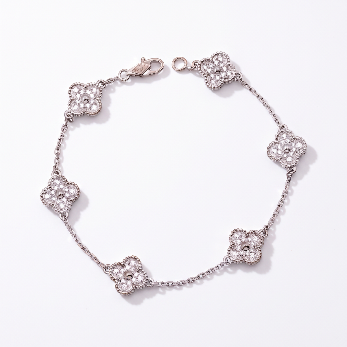 Sweet Alhambra 6 Diamond Clover Motifs Bracelet