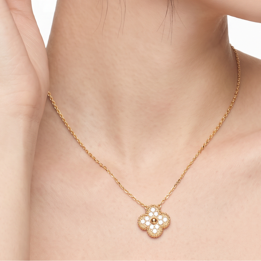 Vintage Alhambra Diamond Clover 1 Motif Necklace