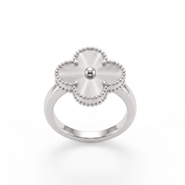 Vintage White Gold Alhambra Clover Ring